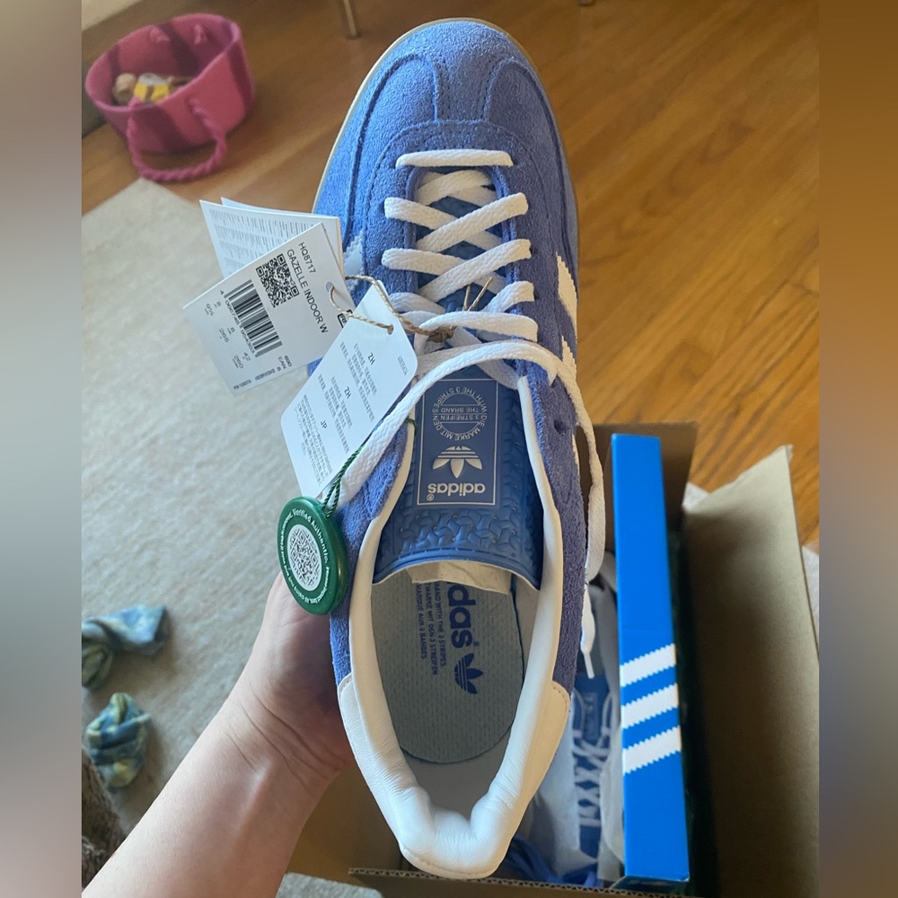 NWT Adidas Gazelle indoor Blue Fusion Gum size 9.5